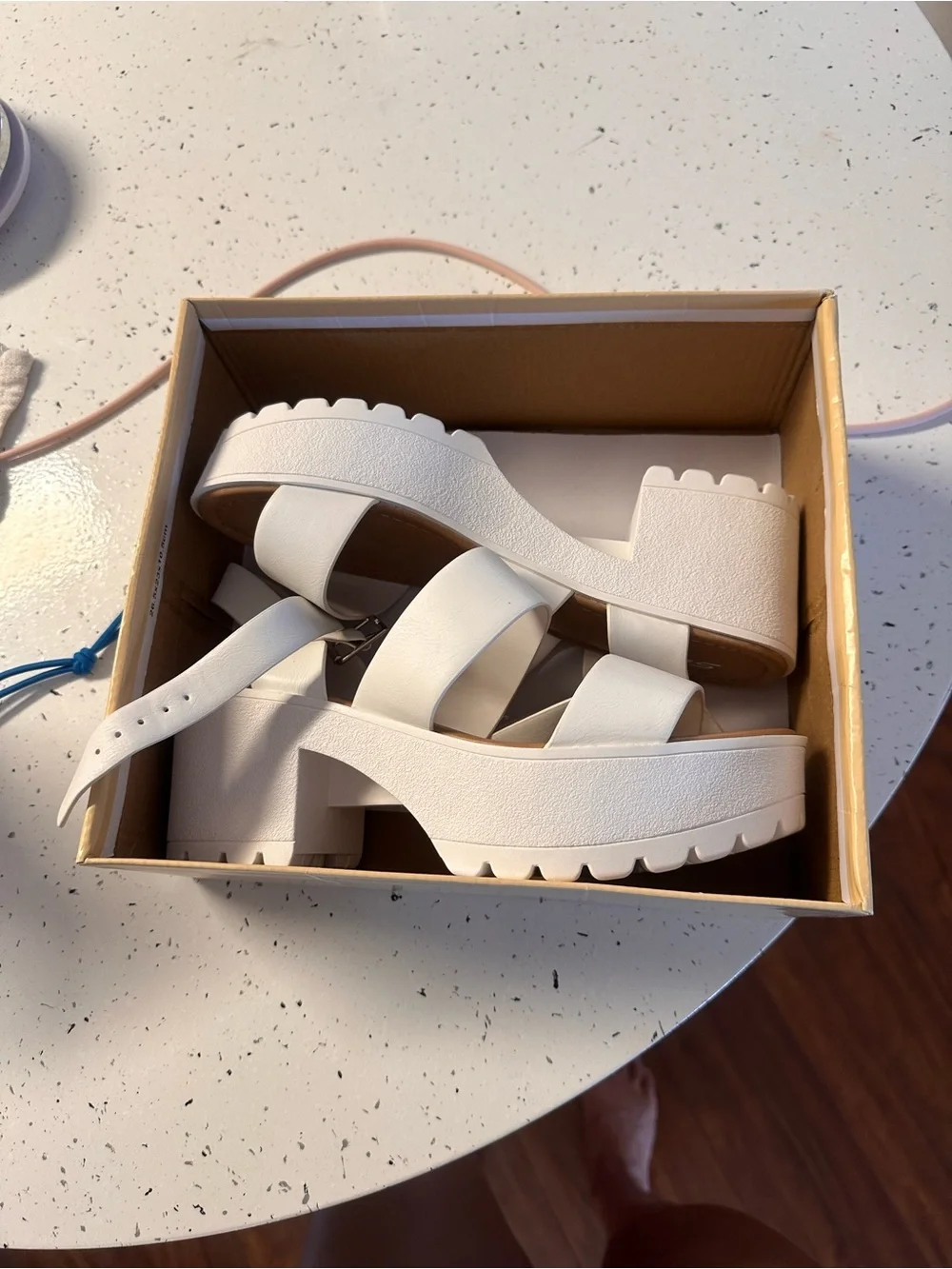 NWT SODA Chunky Platform Strappy Sandals - White